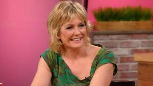 Amy Carlson Having Sex - Blue Bloods' Set Visit with Amy Carlson | Rachael Ray Show