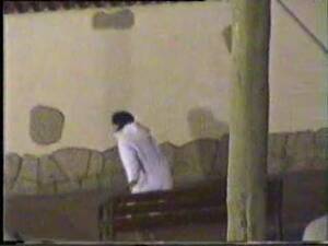 couple caught in public - Couple caught having sex in the park - public porn at ThisVid tube