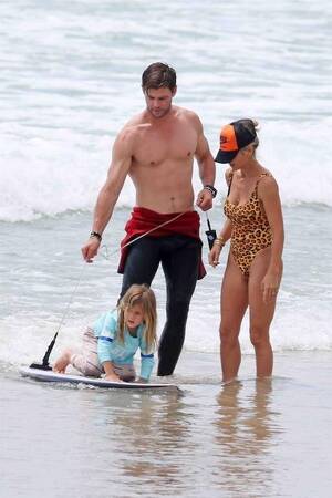 candid nude beach hawaii - Elsa Pataky â€“ Janet Charlton's Hollywood, Celebrity Gossip and Rumors