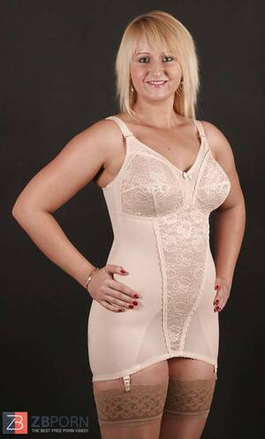 Girdle Porn - Girdle by Alex - ZB Porn