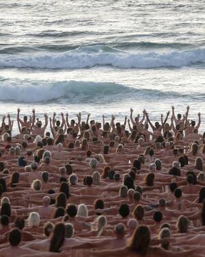 china nude beach sex - Thousands of Australians strip for Tunick cancer awareness photo shoot |  Reuters