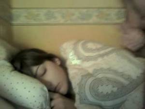 Facial Sleeping - Sleeping Facial - Ejac Faciale dans son sommeil