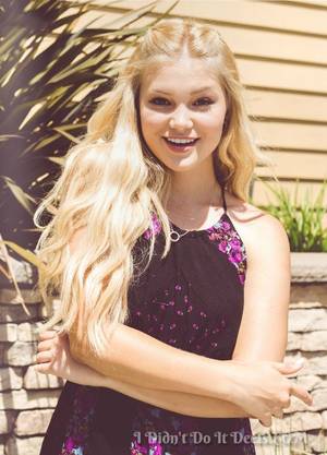 Chloe Moretz Olivia Holt Porn - Olivia Holt: Feature In Naked Magazine | Interview, Magazine, Olivia Holt