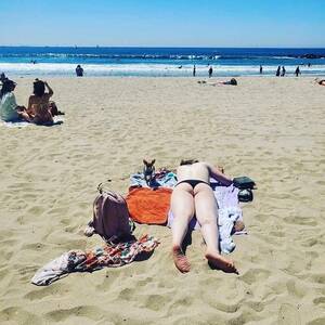australia nude beach - My friend let me fall asleep on the beach : r/mildlyinfuriating