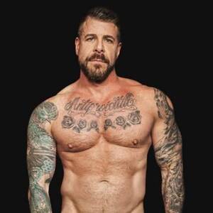 Australian Gay Porn Actors - Gay Porn Stars will DM You Their Nudes If You Donate to the Australian  Bushfire Crisis - Cocktails & Cocktalk