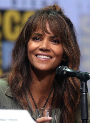 celebrity upskirt halle berry - Halle Berry - Wikipedia