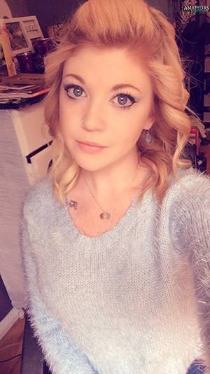 Curvy Redhead Tumblr - Picture of real natural sexy redhead in her sweater