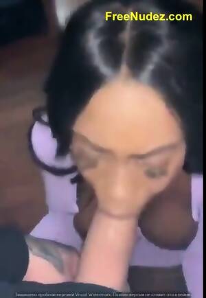 lucky guy gets 3 - Lucky Guy Gets 3 Girls To Suck His Cock - EPORNER