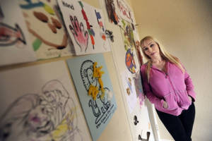 Mom Girl Porn Art - Zorena Dombrowski displays her 3-year-old daughter's artwork on the walls  of her Irvine apartment. Zorena, a former porn star, has written an e-book  about ...