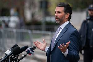 forced witness sex videos - Epstein's Bill Clinton 'Sex Tapes': Witness Confessed to Lie