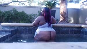 Ghetto Fat - fat ebony ghetto mom in a jaccuzi - XVIDEOS.COM