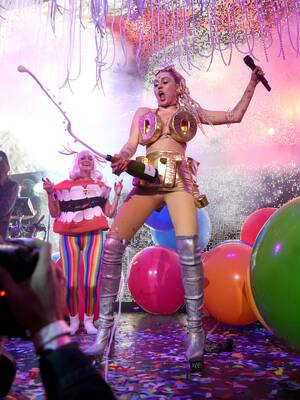 Miley Cyrus Diaper Porn - Miley Cyrus brings wild, captivating 'Petz' to NYC