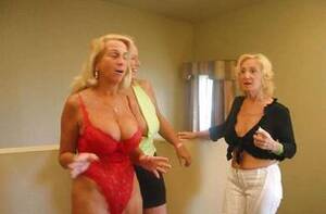 Gilf Swingers Porn - Granny Swinger - ZB Porn