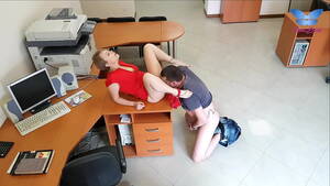 fucked on a office desk - He fucks her on the office table - XNXX.COM