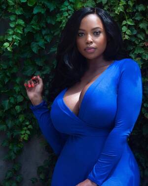 black ebony tits dressed - Big Breted Ebony Women - 58 photos