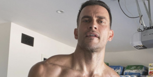 Jeremy Jackson Porn - Cheyenne Jackson Looks Jacked in a New Shirtless Thirst Trap