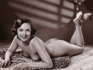 classic nude photography - Vintage Nude Photography