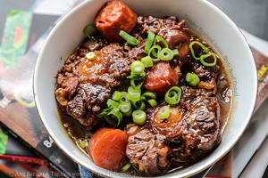 Food Porn Asian - Tender Braised Asian Style Beef Oxtail