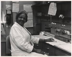 Julius Jones Owen Porn - [Helen Hunt, laboratory assistant to Julius Axelrod]. Photographic Print. 1  Image