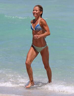 hot kelly ripa upskirt - Kelly Ripa on Why She's 'So Grateful' for Her Topless Honeymoon Photo