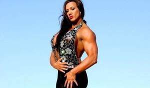 Amber Deluca Tall Female Porn Stars - Amber DeLuca: 6 interesting Facts About the American Bodybuilder