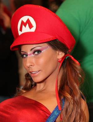 non nude teen self shot - Madison Ivy - 2013 AVN Expo Photos Las Vegas (8416900288).jpg