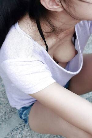 Asian Downblouse Porn - Asian Downblouse - 40 porn photos