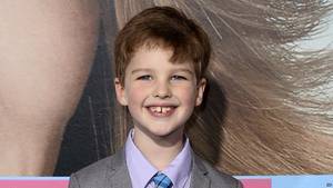 Laurie Metcalf Big Bang Theory Porn - Iain Armitage