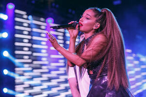 Ariana Grande Talking Porn - Big Dick Energy' is a thing because people needed to explain Ariana Grande  and Pete Davidson - The Verge