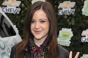 Emily Zoey 101 Porn - Zoey 101 Alexa Nikolas Protests Nickelodeon