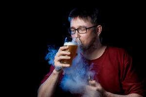 Drunk Extreme Porn - Vapes And Alcohol: Is There A Link? - Alcohol Rehab Guide