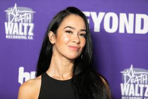 Aj Lee Having Sex - Ex-WWE star AJ Lee makes a shock return to wrestling
