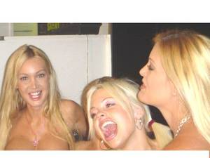 brooke haven dp - File:Devon, Jesse Jane, Brooke Haven at DP Tonight 1.jpg