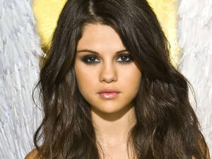 Naked Ariana Grande Porn Captions - Ariana Grande or Selena Gomez who's hotter ? - Off-Topic - Comic Vine