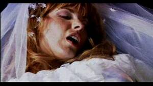 Blond Car Bride - car sex - bride in white stocking limo fuck - XVIDEOS.COM