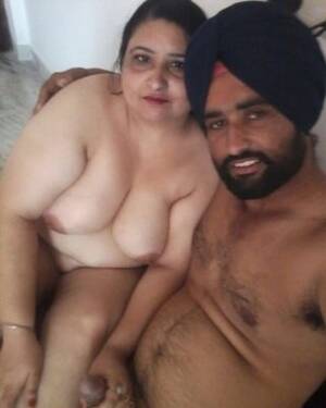desi milf - Amateur Desi Milf Porn Pics - PICTOA