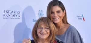 Maria Menounos Blowjob - Maria Menounos mourns death of mom Litsa Menounos - UPI.com