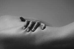 Amateur Signs Porn - What are the Signs & Symptoms of Porn Addiction | Camino Recovery Spain