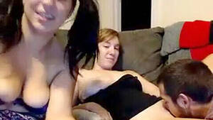 friends flashing webcam - Friends Flashing Cam, Real Homemade Family Gang - Videosection.com