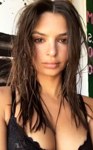 Emily Ratajkowski Sex Cum - Emily Ratajkowski Sexy Photos Gif) October 09 2017 at free porn cams xxx  online 500 girls sexy keywords: porn porno sex anal girls cum video milf  big ass ...