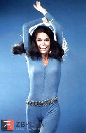 Mary Tyler Moore Fake Porn - Mary Tyler Moore Legshow plus Fakes
