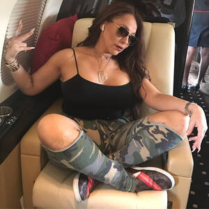 Mariah Carey Porn Xxx - Mariah Carey's manager exposed her boobs, asked staff if her genitals smelt  when she didn't shower and urinated on an assistant, Â£130 million lawsuit  claims | The Sun