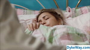 home girls video xxx - home alone girl is being watched - XVIDEOS.COM