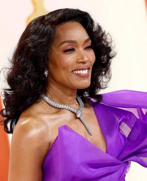 Angela Bassett Porn - Angela Bassett : Vampire in Brooklyn : r/CelebrityHorror