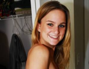 Nebraska Coed Janelle Porn - Chelsea aka Janelle - Nebraska Coeds