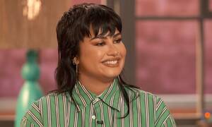 Dildo Lesbian Scissoring With Demi Lovato - Demi Lovato wants to date an extraterrestrial: 'I'm so tired of humans'