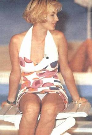 celebrity vintage upskirt - real cheerleader upskirt