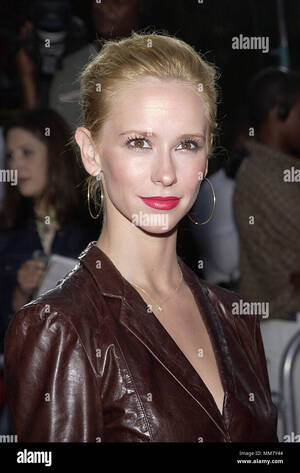 jennifer love hewitt shemale - Jennifer love hewitt 2001 hi-res stock photography and images - Page 3 -  Alamy