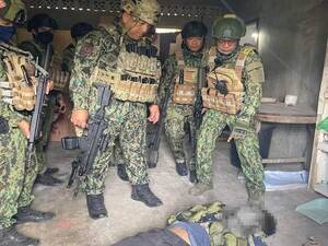 Military Wife Filipina Fucked - Filipino troops standing over a dead combatant after a firefight in the  afternoon of December 29, 2021, resulting in 5 enemy KIA. (810 x 1080) :  r/MilitaryPorn