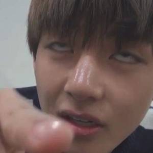 Bts - jeon jungkook bir porno yÄ±ldÄ±zÄ±na aÅŸÄ±ktÄ±. áŽ¦ jeon jungkook x kim taâ€¦  #hayrankurgu